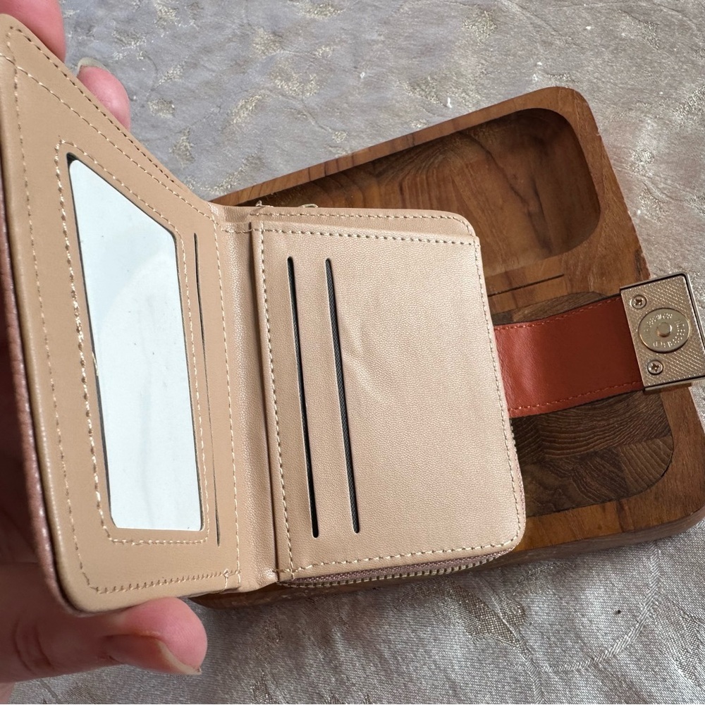 Small wallet NWOT Mauve - Picture 7 of 10